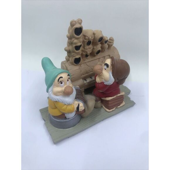 Disney  Snow White & the Seven Dwarfs Figurines. Lil PVC. Possible Cake Topper - Picture 1 of 9